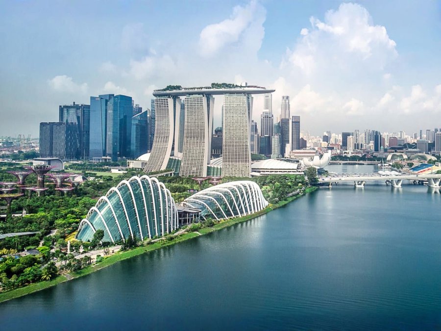 Marina Bay Sands Sky Park RaynaTours